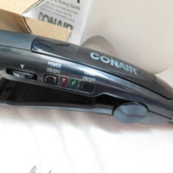 Conair Ceramic Flat Iron NEW - Picture 8 of 9